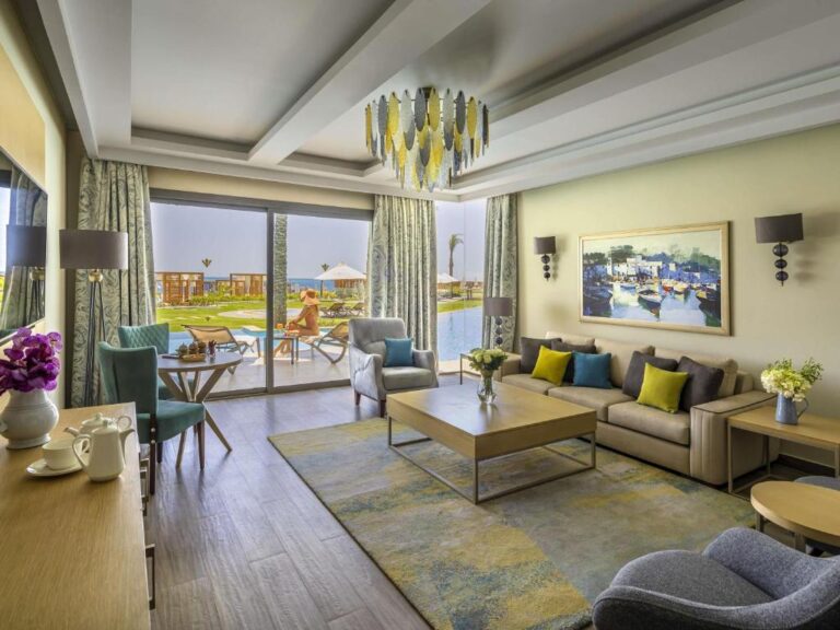 Rixos Premium Magawish Suites & Villas