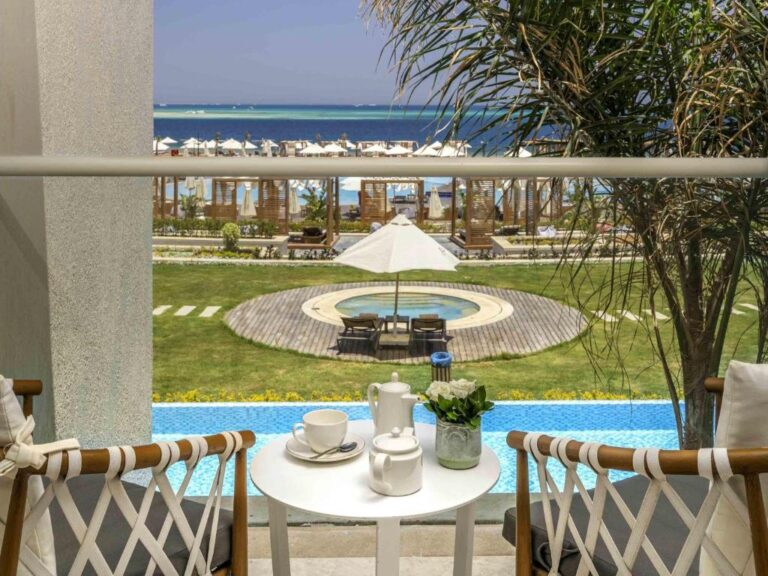 Rixos Premium Magawish Suites & Villas