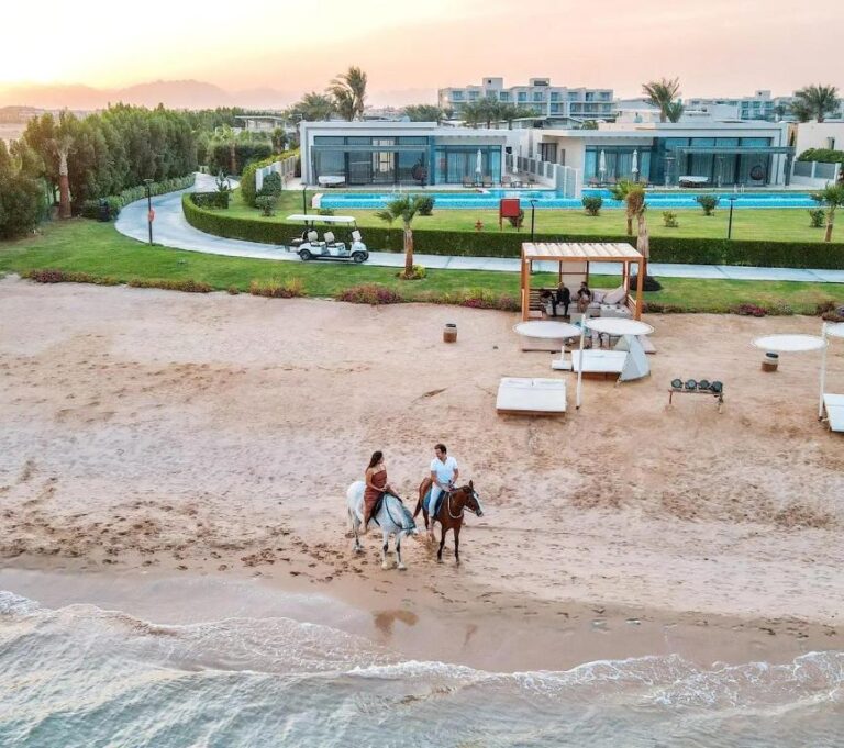 Rixos Premium Magawish Suites & Villas