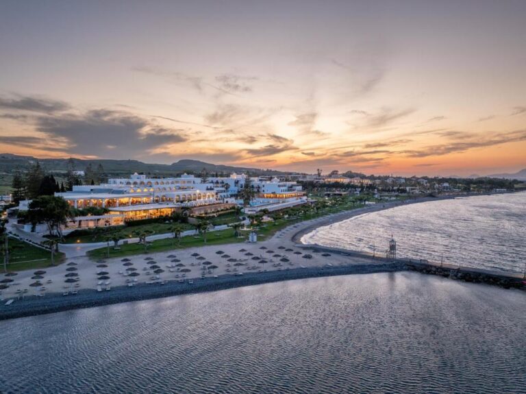 Oceanis Beach