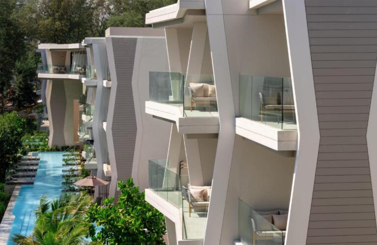 Radisson Blu Resort, Phuket Mai Khao Beach