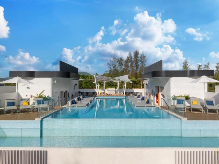 Radisson Blu Resort, Phuket Mai Khao Beach