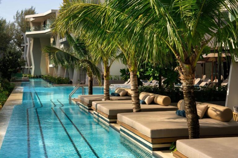 Radisson Blu Resort, Phuket Mai Khao Beach
