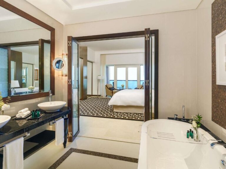 Rixos Marina Abu Dhabi 