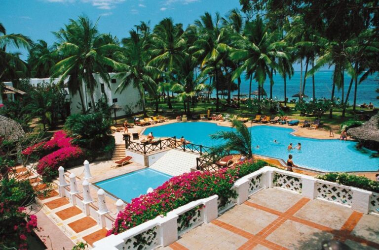 Serena Beach & SPA