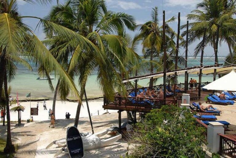 Voyager Beach Resort