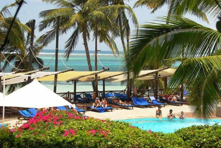 Voyager Beach Resort
