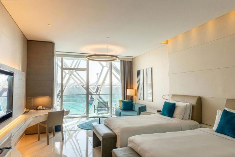 W Abu Dhabi – Yas Island