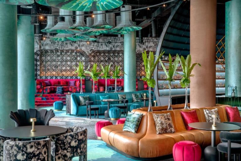 W Abu Dhabi – Yas Island