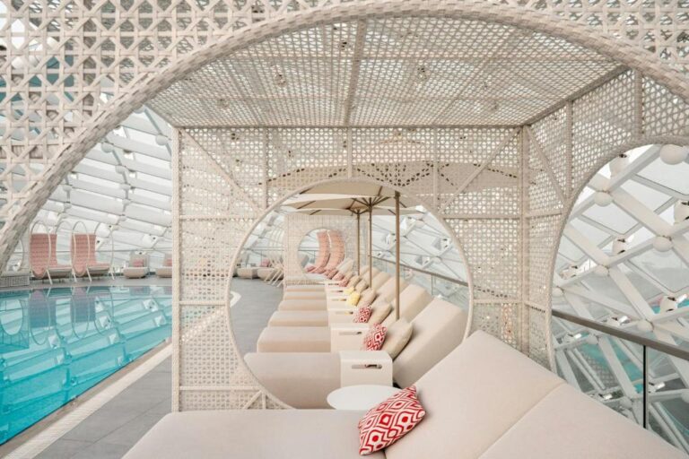 W Abu Dhabi – Yas Island