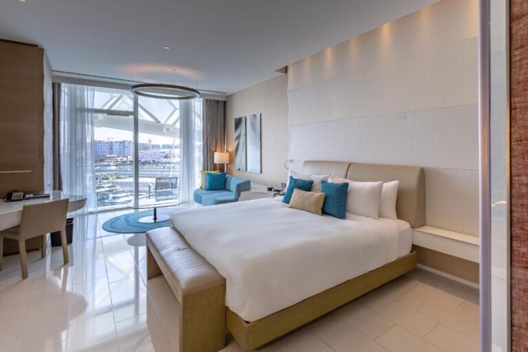 W Abu Dhabi – Yas Island