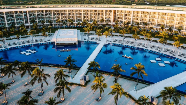 Barcelo Maya Grand Resort