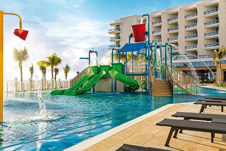 Canopy by Hilton Cancun La Isla